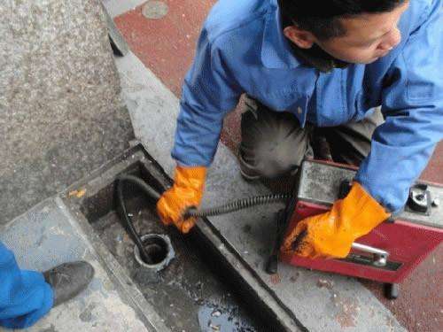 玉龙疏通下水道