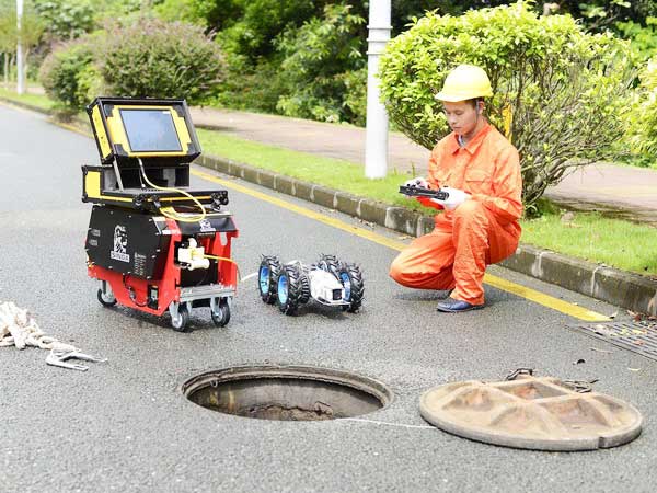 玉龙管道机器人检测