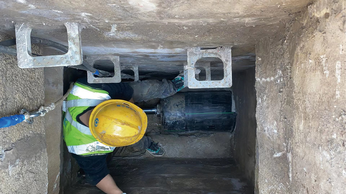 玉龙HDPE短管内衬法